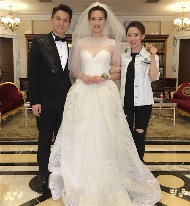 Champion of women's volleyball Olympic Games is a firm person! Husband takes her to unplug 4 wisdom tooth, groan 3 days of faces are done not have swollen