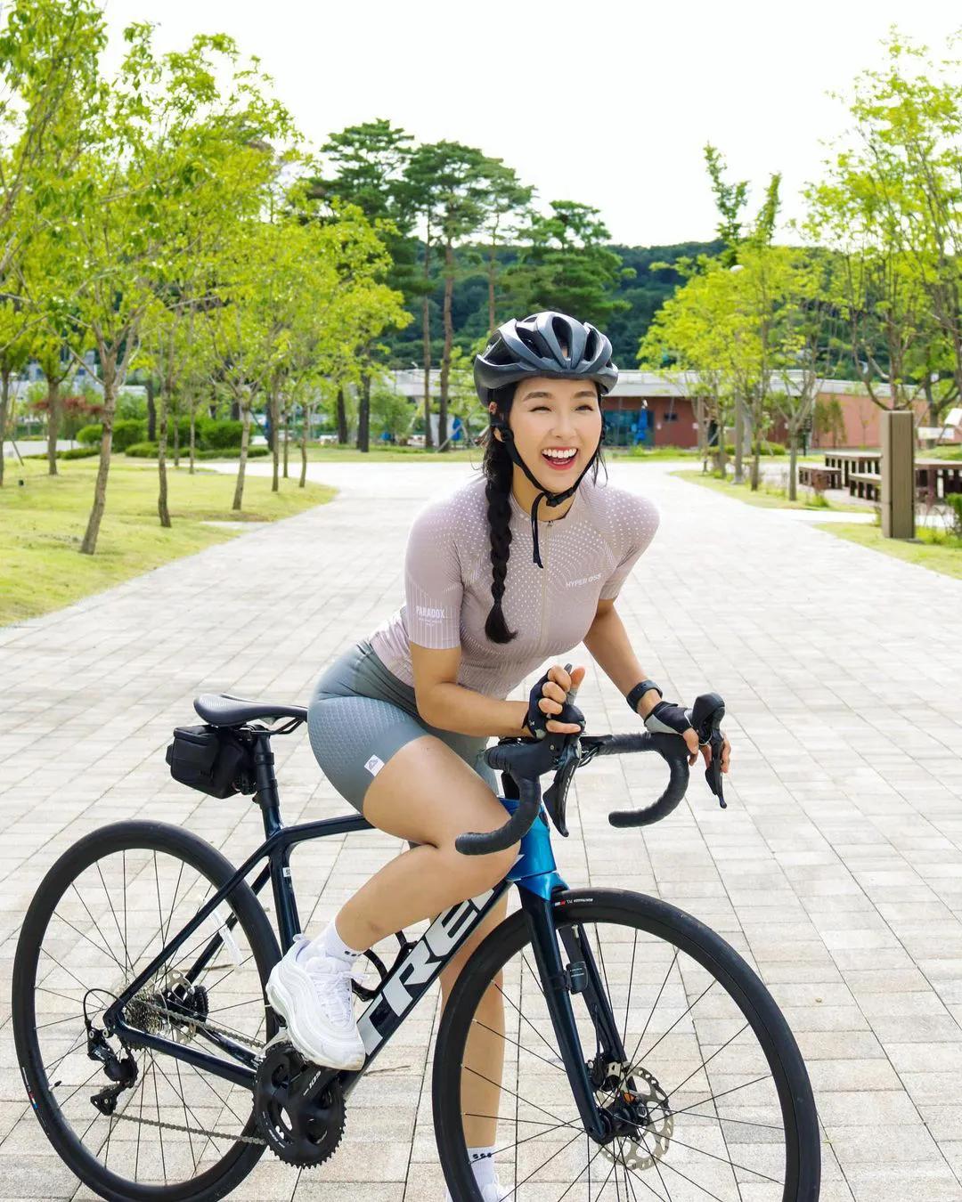 The Most Temperamental Cyclist, Beautiful Jenny Min Rho From Korea - Inews