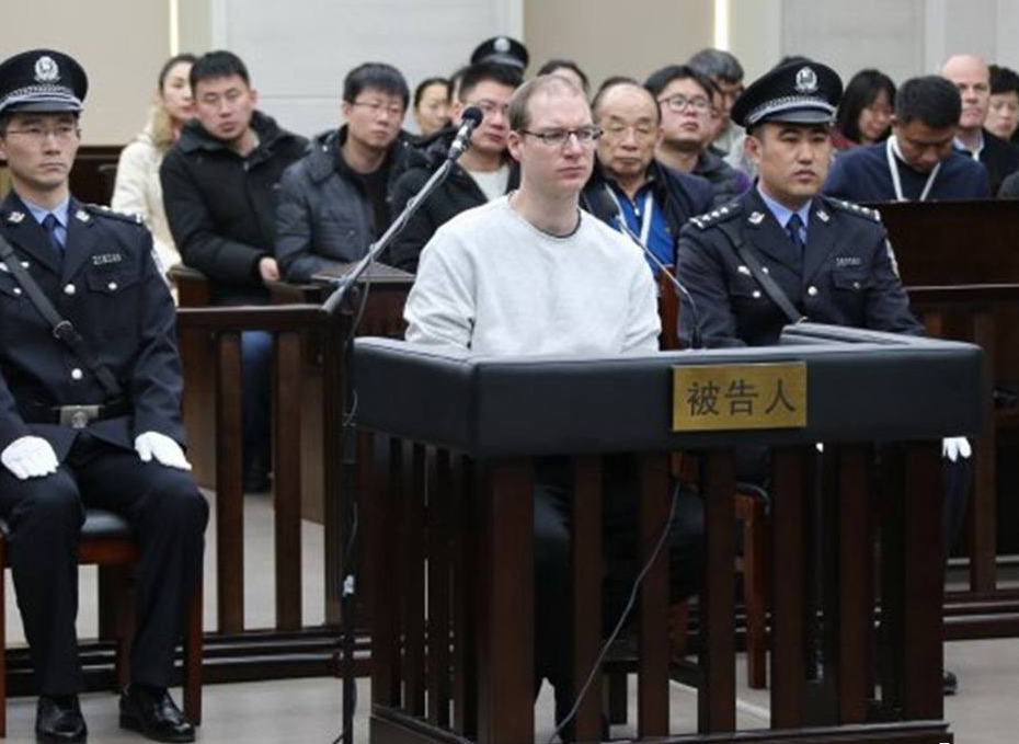 中国判处加籍毒贩死刑，加外长和欧盟求情，外交部：不要自取其辱