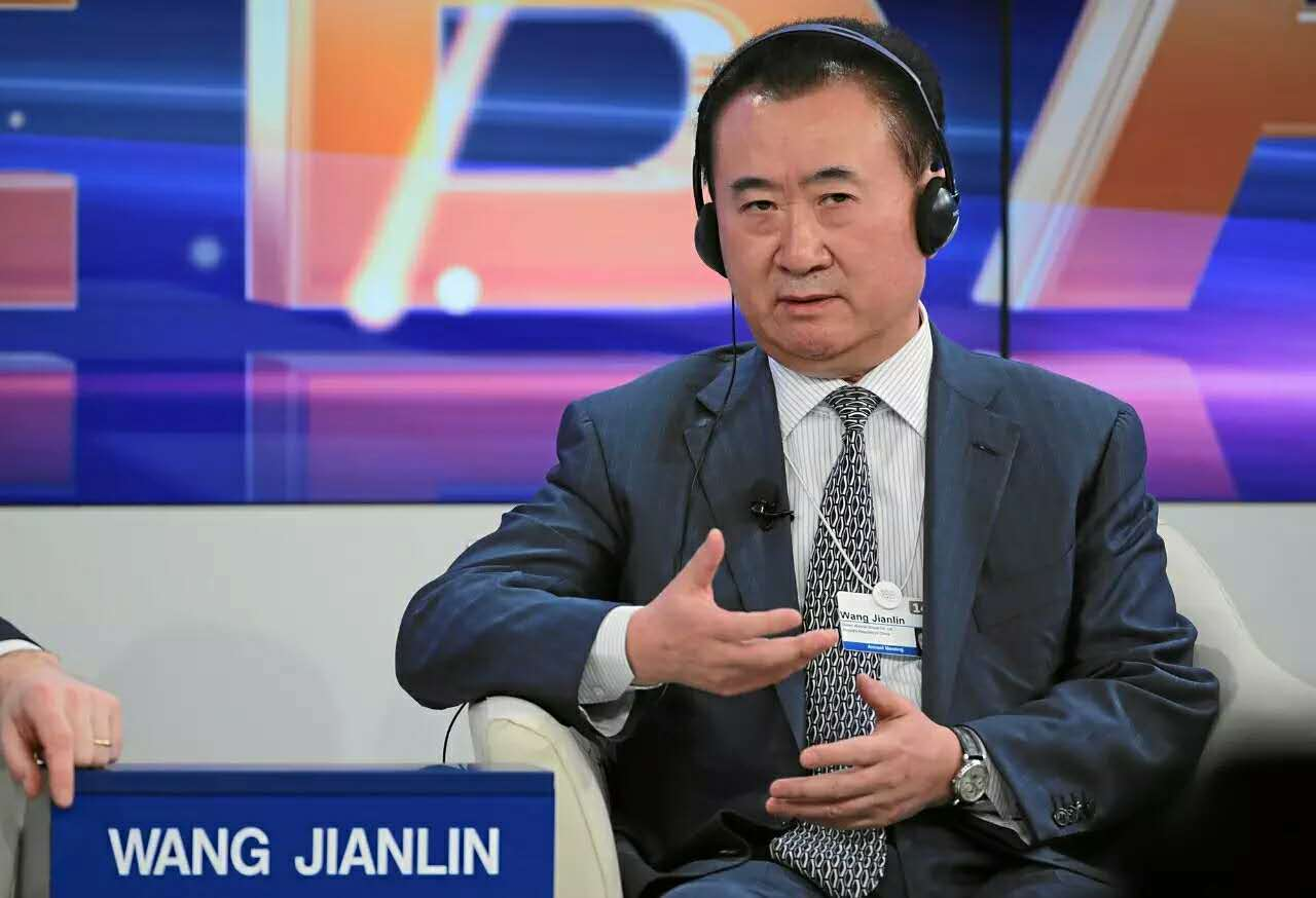 清仓海外资产，甩卖金融公司，3年还债1000亿，王健林是个厚道人
