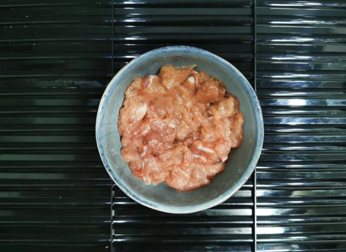 超下饭的鱼香肉丝 美食做法 第1张 超下饭的鱼香肉丝 美食做法 第1张