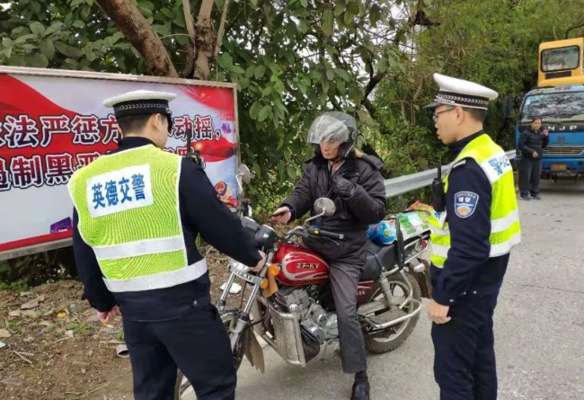 多地嚴(yán)查摩托車，今后這5種行為盡量別再犯，違者最高罰款10萬元
