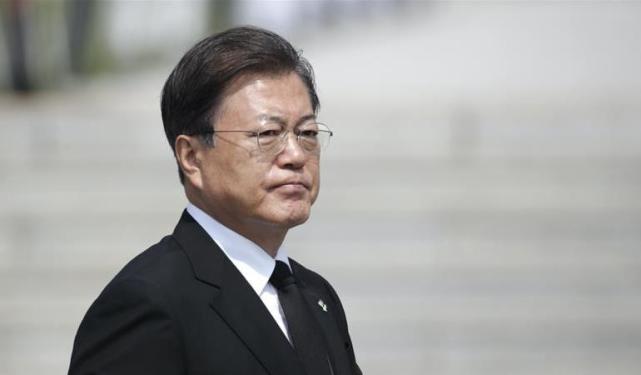 为国造芯片有功？三星掌门李在镕获假释，四大财阀胁迫式求情奏效