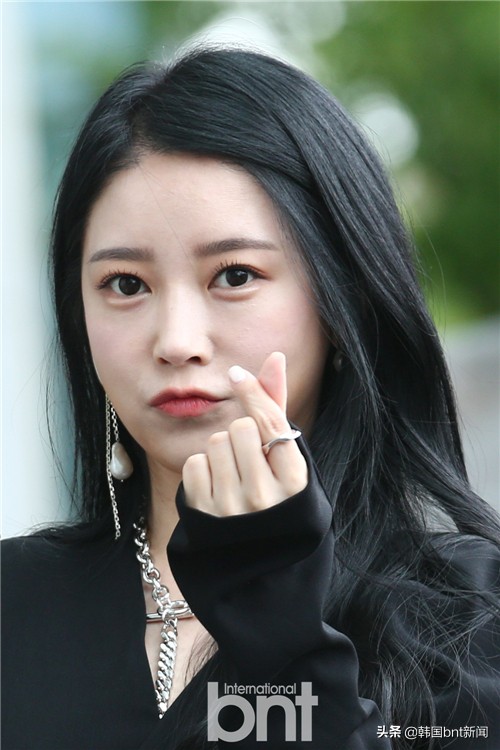 朴昭妍×金浩仲为录制综艺《黄金渔场之Radio St