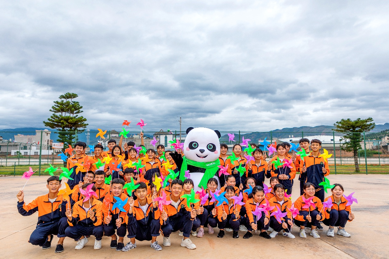 全友家居再获“四川省林草产业化重点龙头企业”荣誉称号