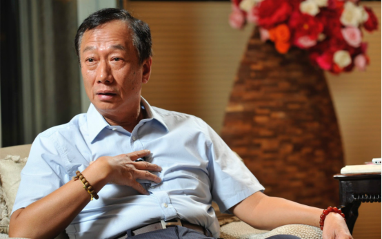 郭台铭始料未及，苹果抛弃富士康，转移400万订