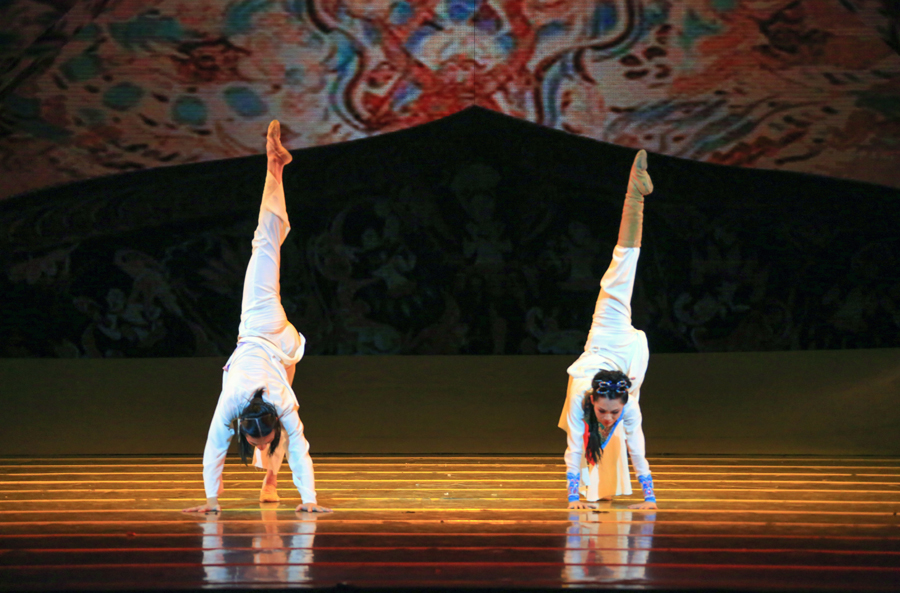 經(jīng)典舞劇《大夢(mèng)敦煌》蘭州駐場(chǎng)惠民演出