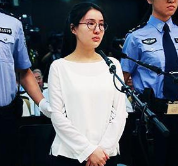 郭美美被曝再度入狱，社交媒体超一周没更新，是被现任连累？