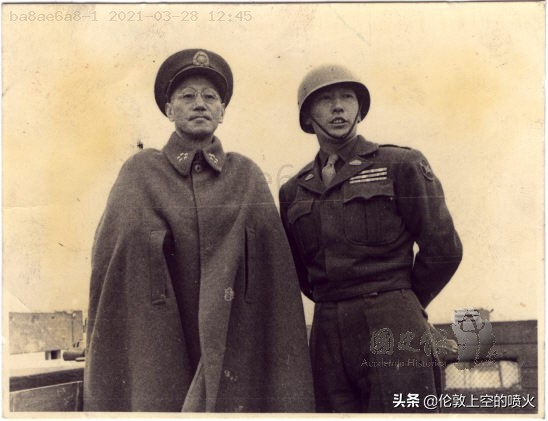 解放战争中国民党到底穿什么样的军装？有像电视上那样打领带吗？