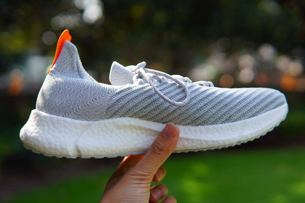 99买了双连鞋盒都没有的轻跑鞋，简单唠唠体验