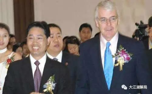 神奇的湛江首富，及公子哥的资本“迷局”