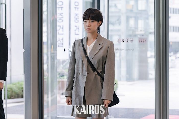 韩剧《KAIROS》：李世荣出道24年，首次短发造型破格变身，帅气
