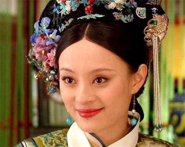 甄嬛传：在生死关头，甄嬛才看清胡蕴蓉与皇帝、以及浣碧的真面目