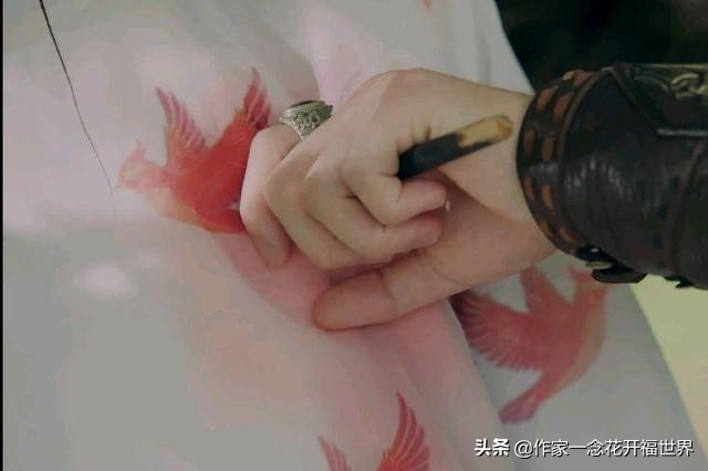 " long song goes " : Li Changge encounters two awkward clues, her mother hides facts one wishes to hide however in the heart