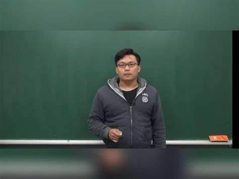 Chinese Math Professors Professors from Taiwan, China have become popular in mathematics ...