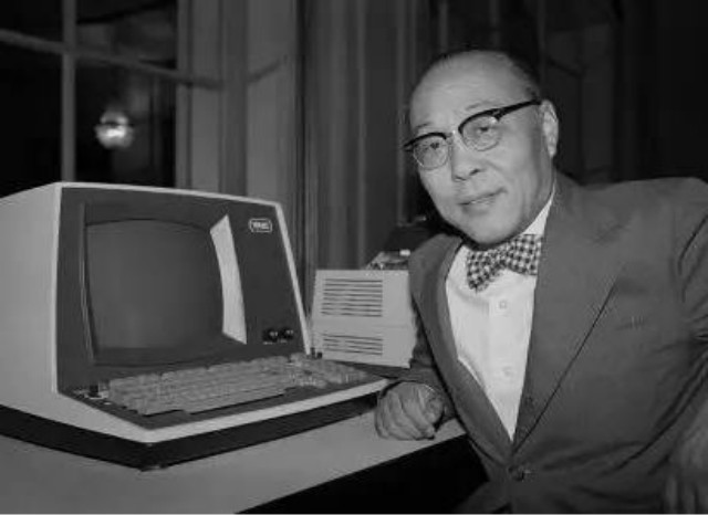 王安悲剧：80年代月赚30亿美元，扼杀微软，失败后隐藏了什么