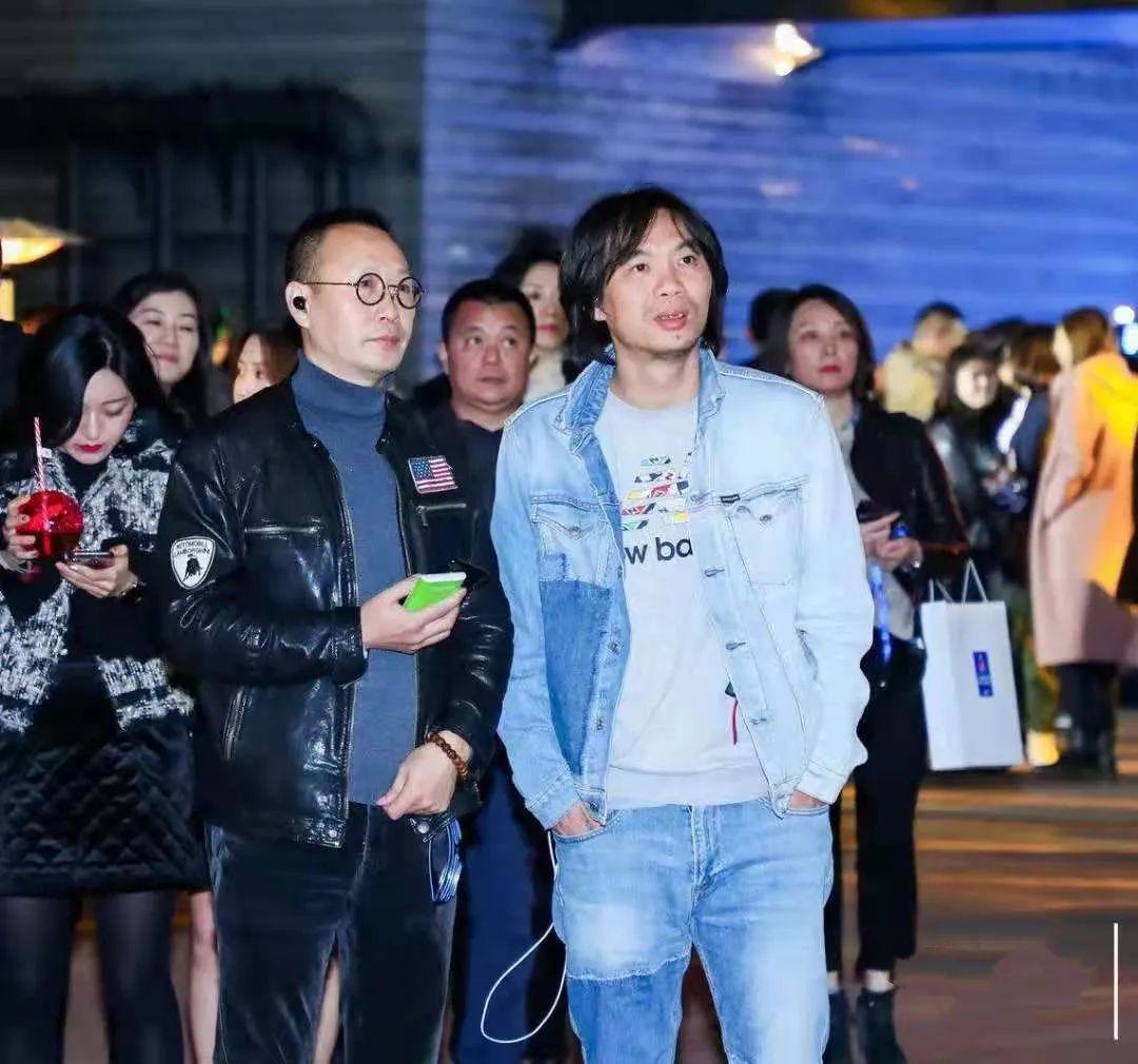 商业空间设计师老虫，他决定将少女的美梦嫁接到商业体