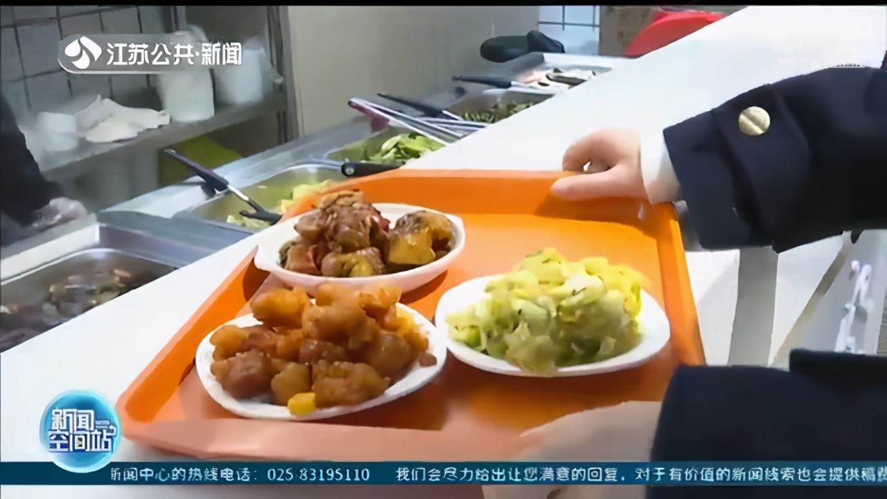 吃饭学习两不误！扬州警方与餐厅合作推出“反诈套餐”市民题目答对就享优惠