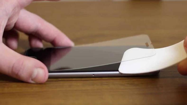 每10个人就有8个人用iPhone，为什么美国人从不贴膜