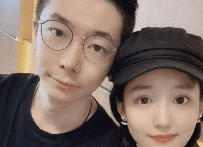 丈夫实名举报，绿地高管致女下属怀孕，感情在