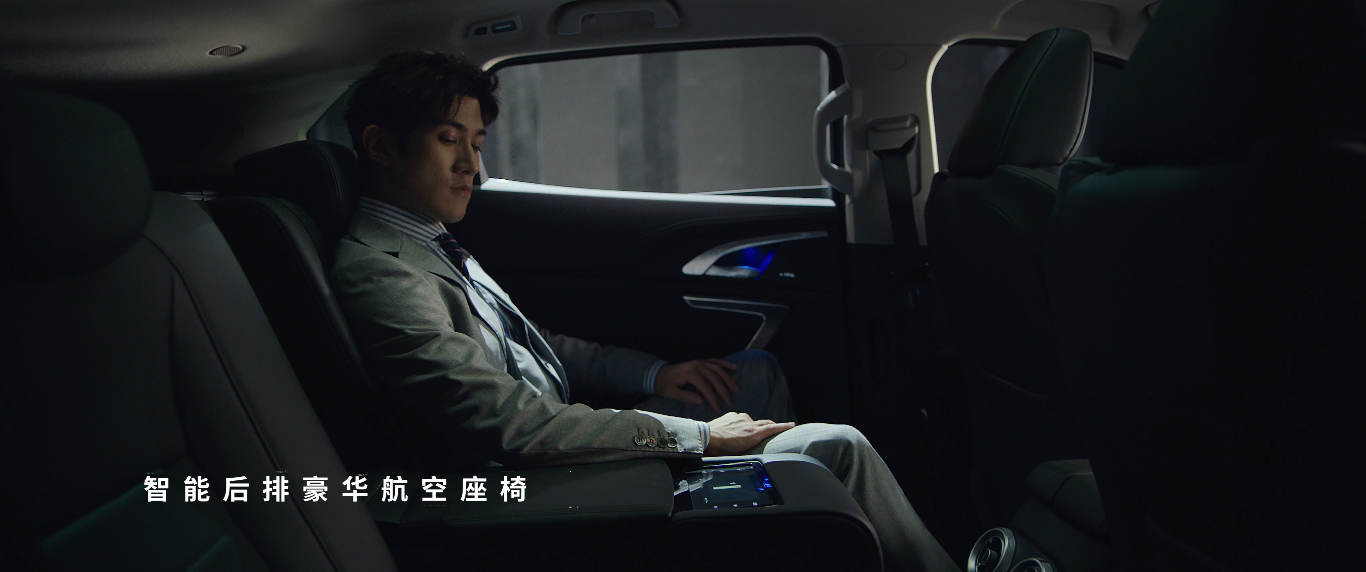 扛住"脱口秀大王"庞博的吐槽，VV7科技版智商爆表