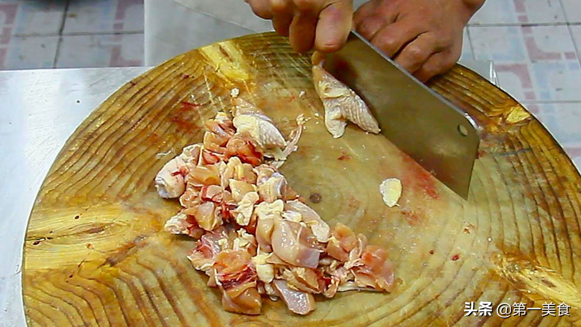 图片[2]-“风情山城麻椒鸡”的做法 比大盘鸡更入味 麻辣鲜香-起舞食谱网