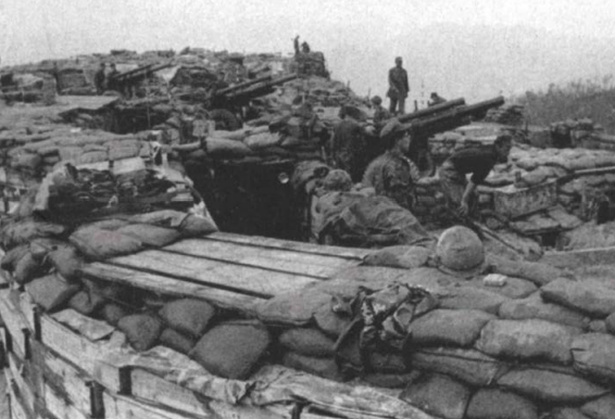 越战部队驻守东河山，地堡积水15厘米，老鼠成群，士兵们自制蜡烛-第3张图片-大千世界