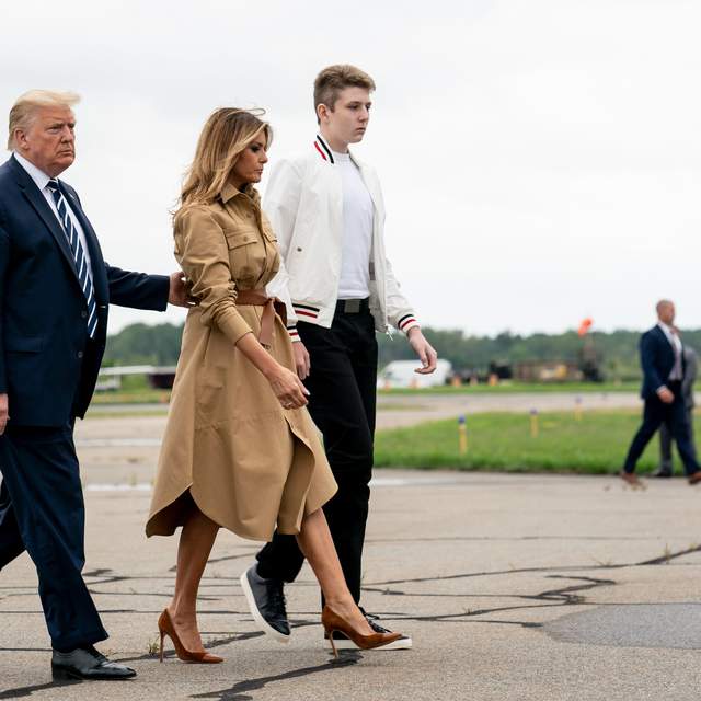 梅拉尼娅给儿子换学校！学费一年23万奢侈，14岁巴伦2米身高真绝