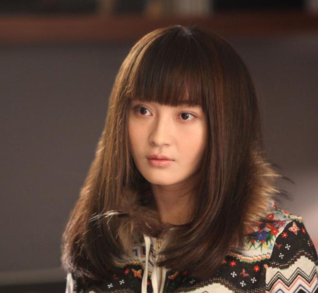 "Flowers on the Sea" is airing, and Li Qin is partnering with an old