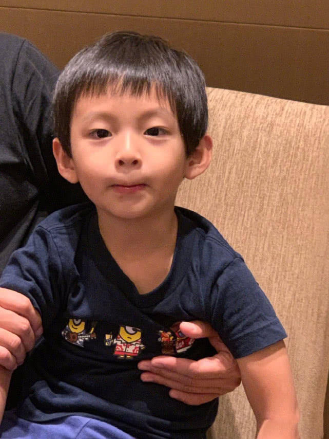 汪小菲罕见晒儿子近照，4岁汪希箖可爱至极，和