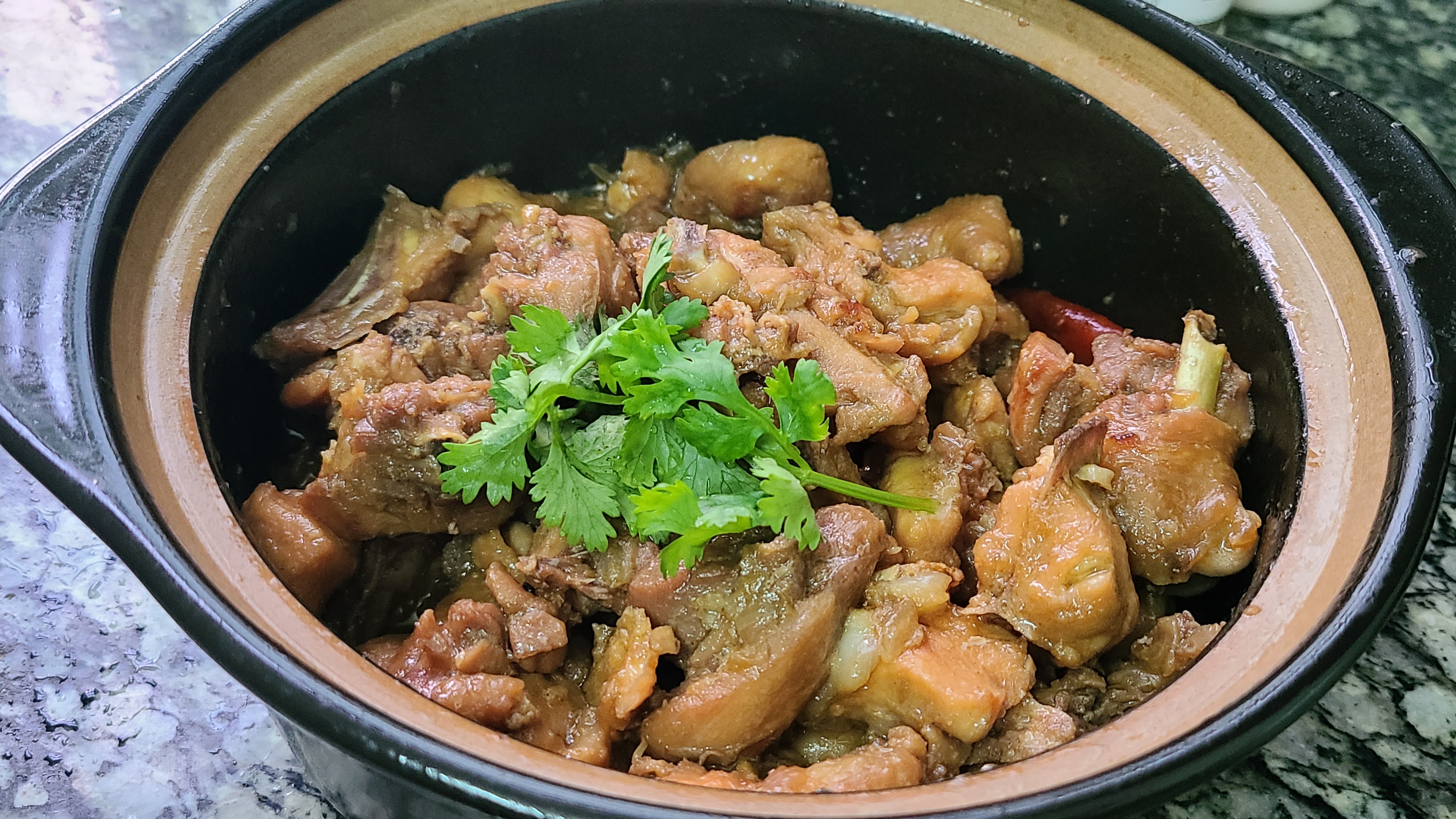 天氣冷了，就喜歡吃這一道家常菜，簡單美味，越吃越想吃