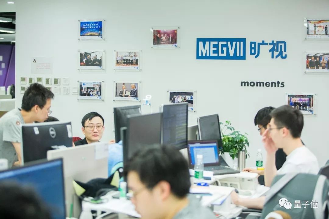 十问旷视印奇、唐文斌：AI企业都在经历「死亡之谷」