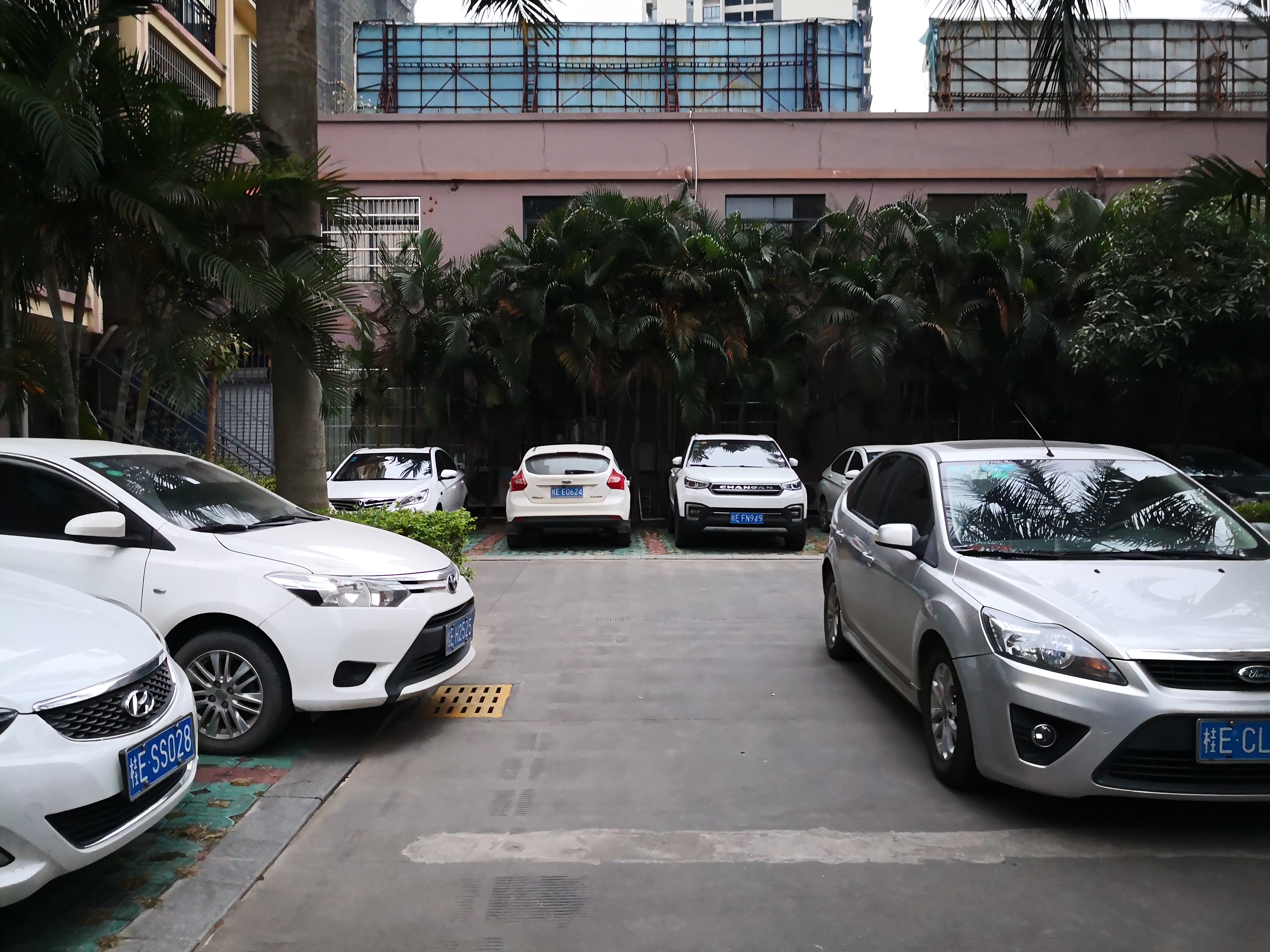 該不該在車上留挪車號碼？很多人都不清楚，一次性給你講清楚