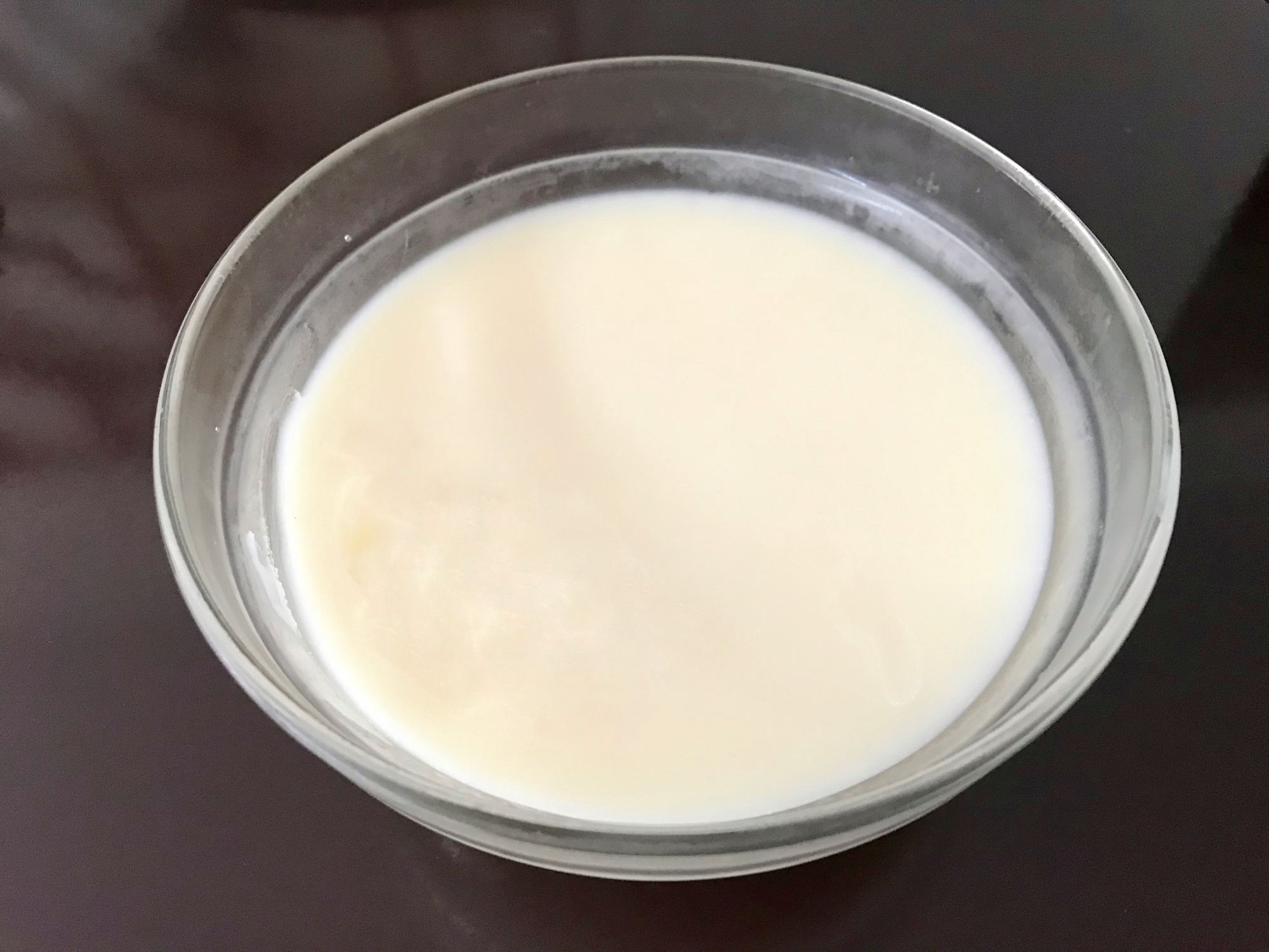 猪油熬制有窍门，下锅前多加一步，猪油雪白香浓无腥味，久放不坏