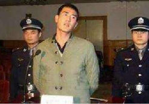 中国大案纪实：“变态掏肠魔”乔建国，专对花季少女下手，手段极其凶残