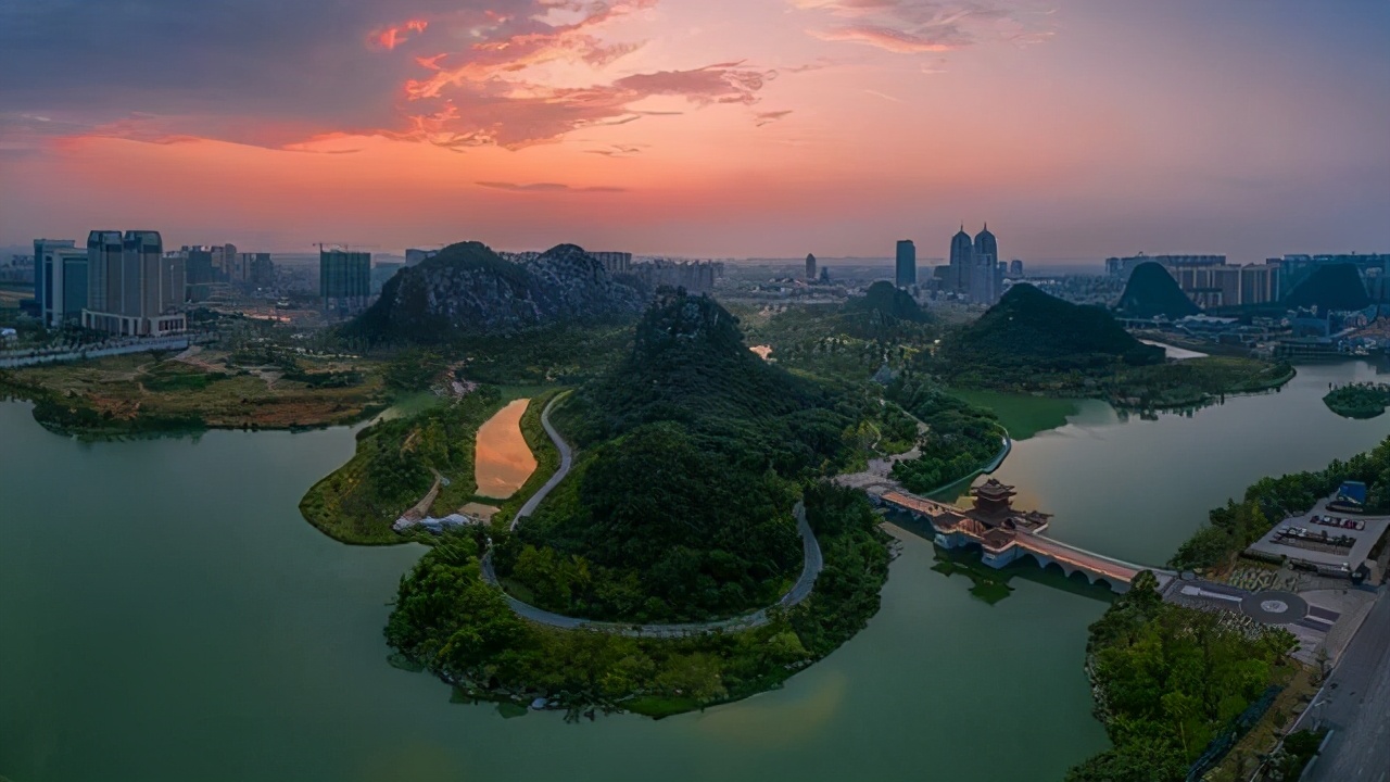 现场火爆！大湾区看房团 抄底世界旅游城