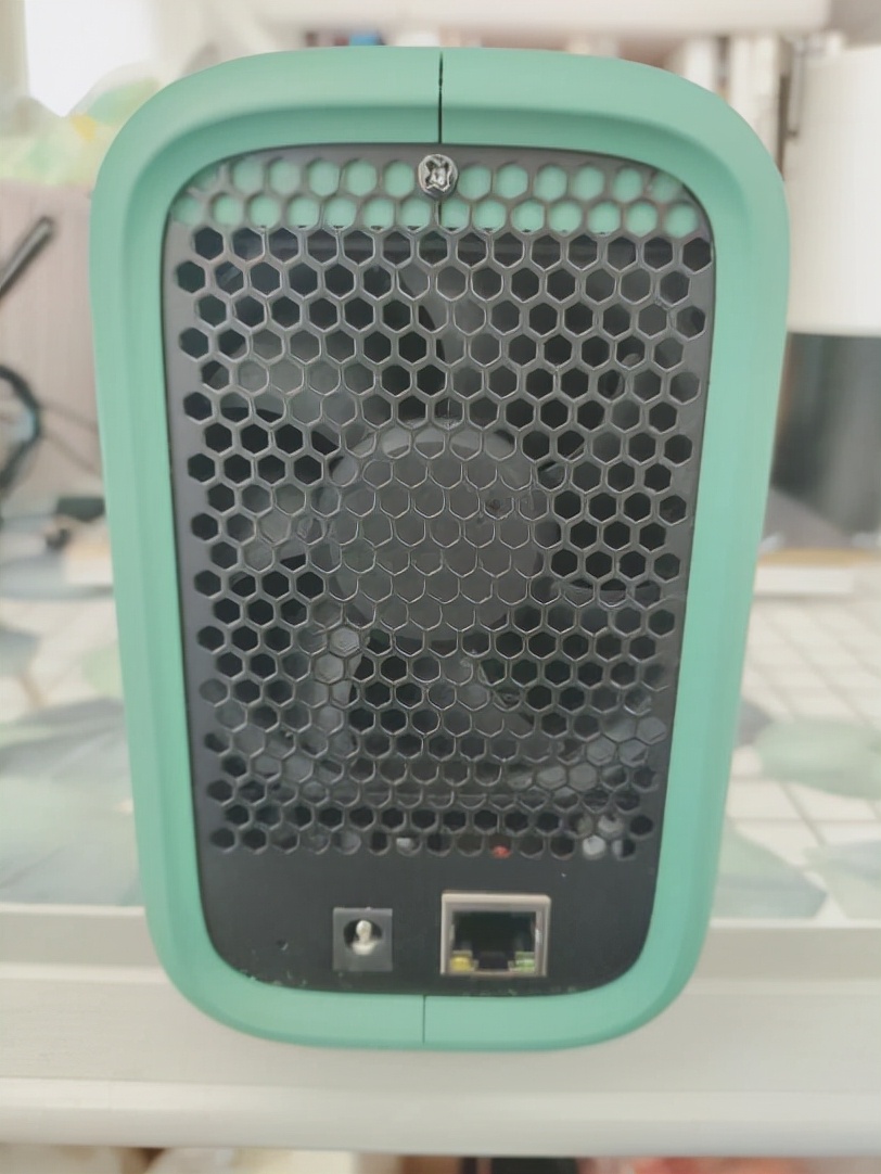 NAS复杂难控制？极空间Z2简单易上手！重新定义空间存储