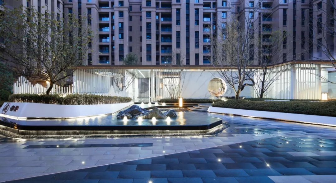 咫尺之间，山光异趣 | 怡品之贵阳广大城耀境御湖庭