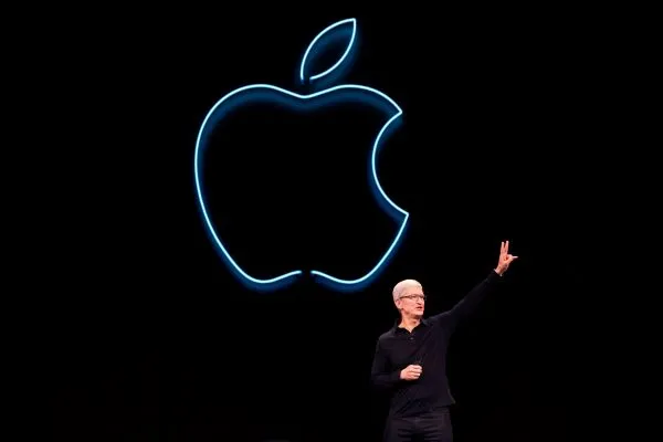 iPhone 13 将被中国禁售？苹果直接裂开