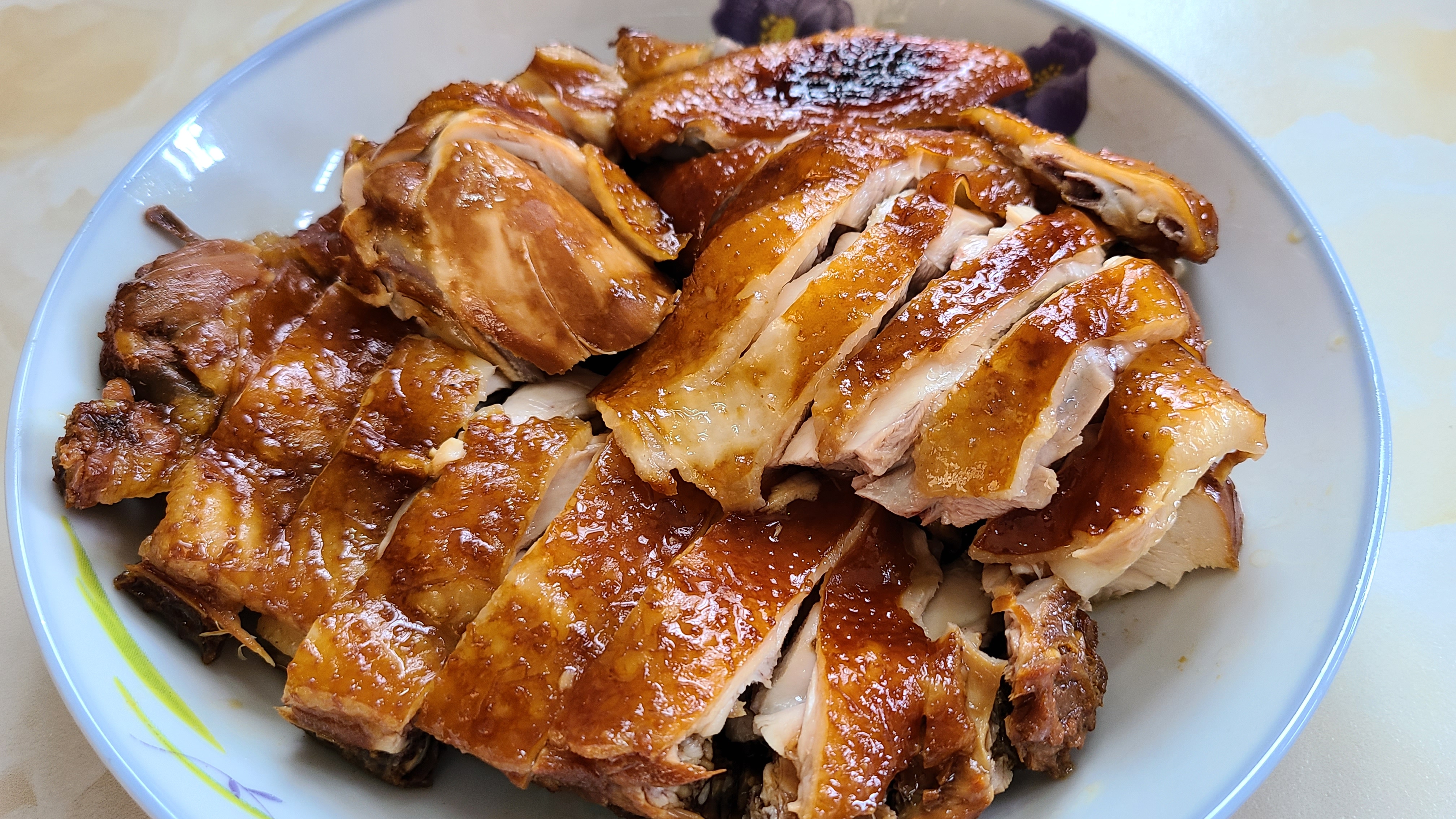 豉油鸡，广东人经常吃的一道美食，简单好吃香味浓，值得一吃