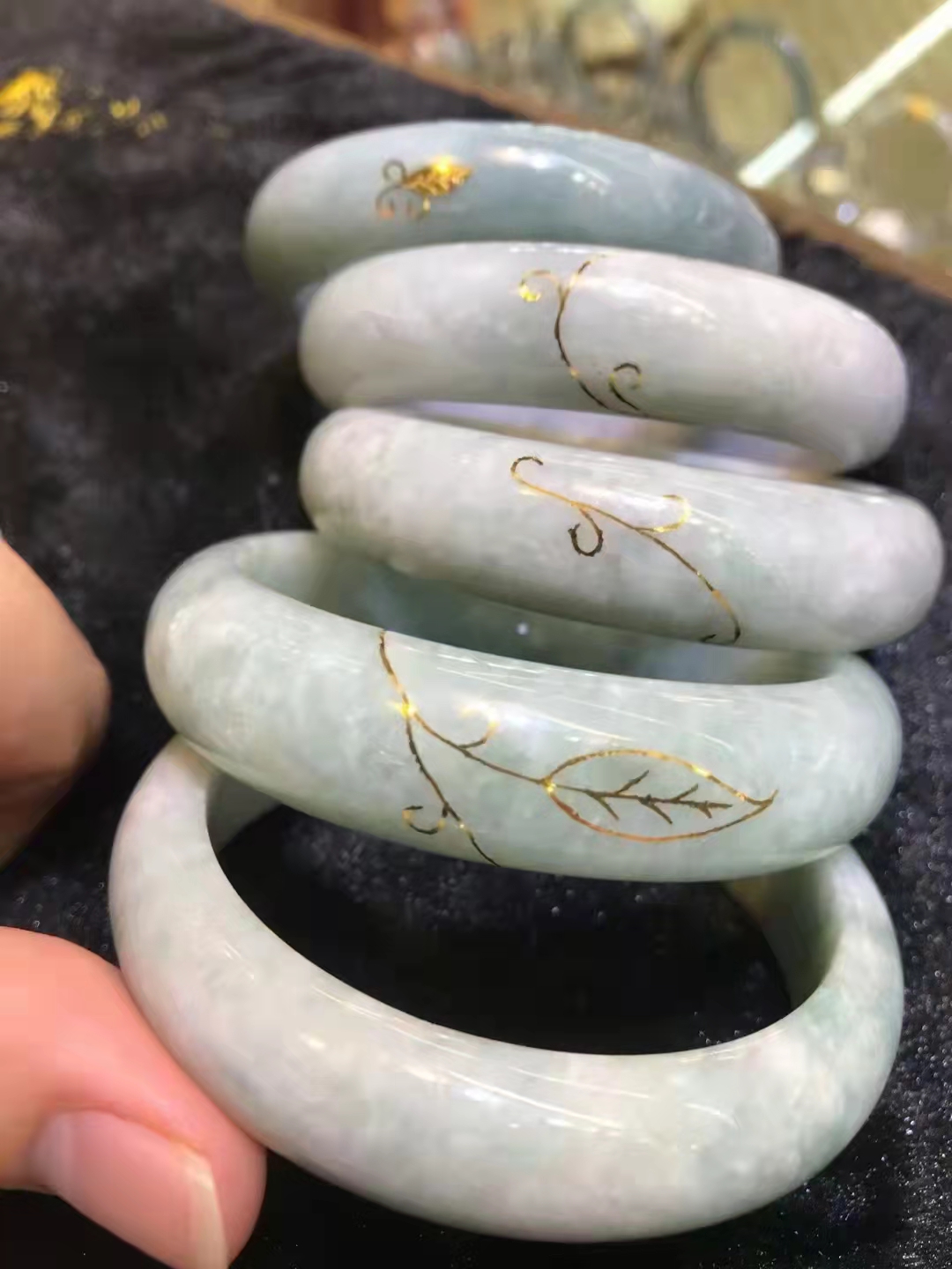 After the jade bracelet is damaged, there is no need to put it aside, 5 ways to repair it