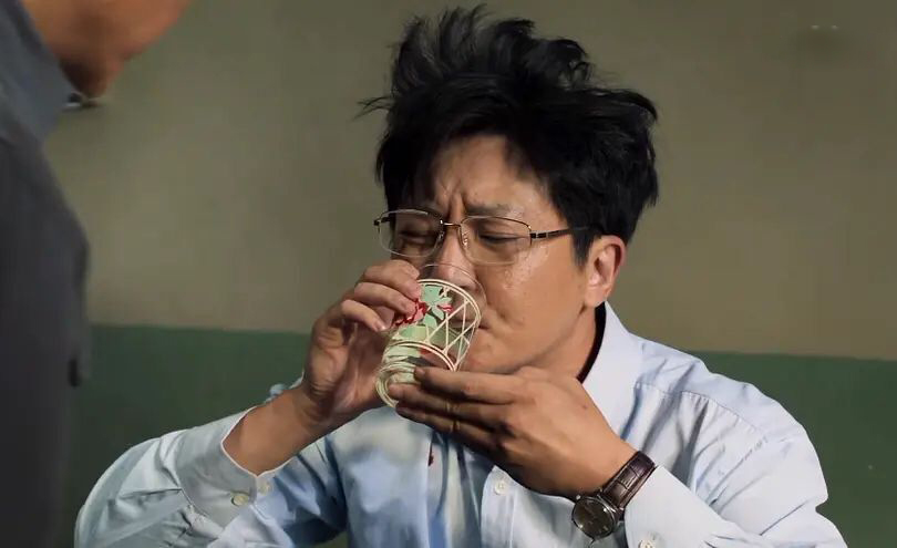 《山海情》细节绝了，演员换人观众浑不知，郭京飞起床发型太真实