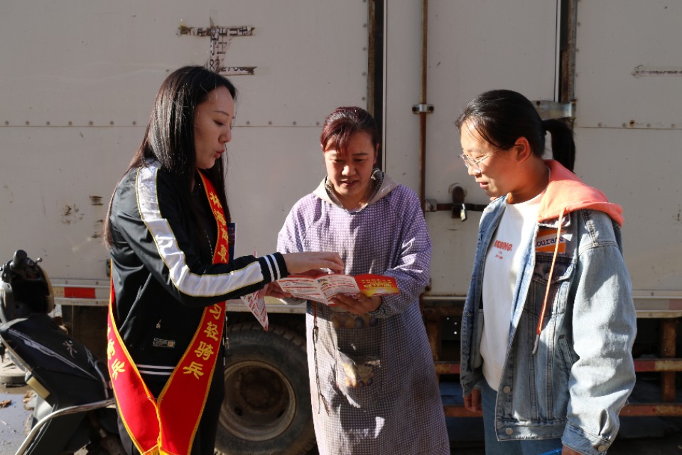 林海街道人大工委开展《中华人民共和国民法典》学习宣传活动