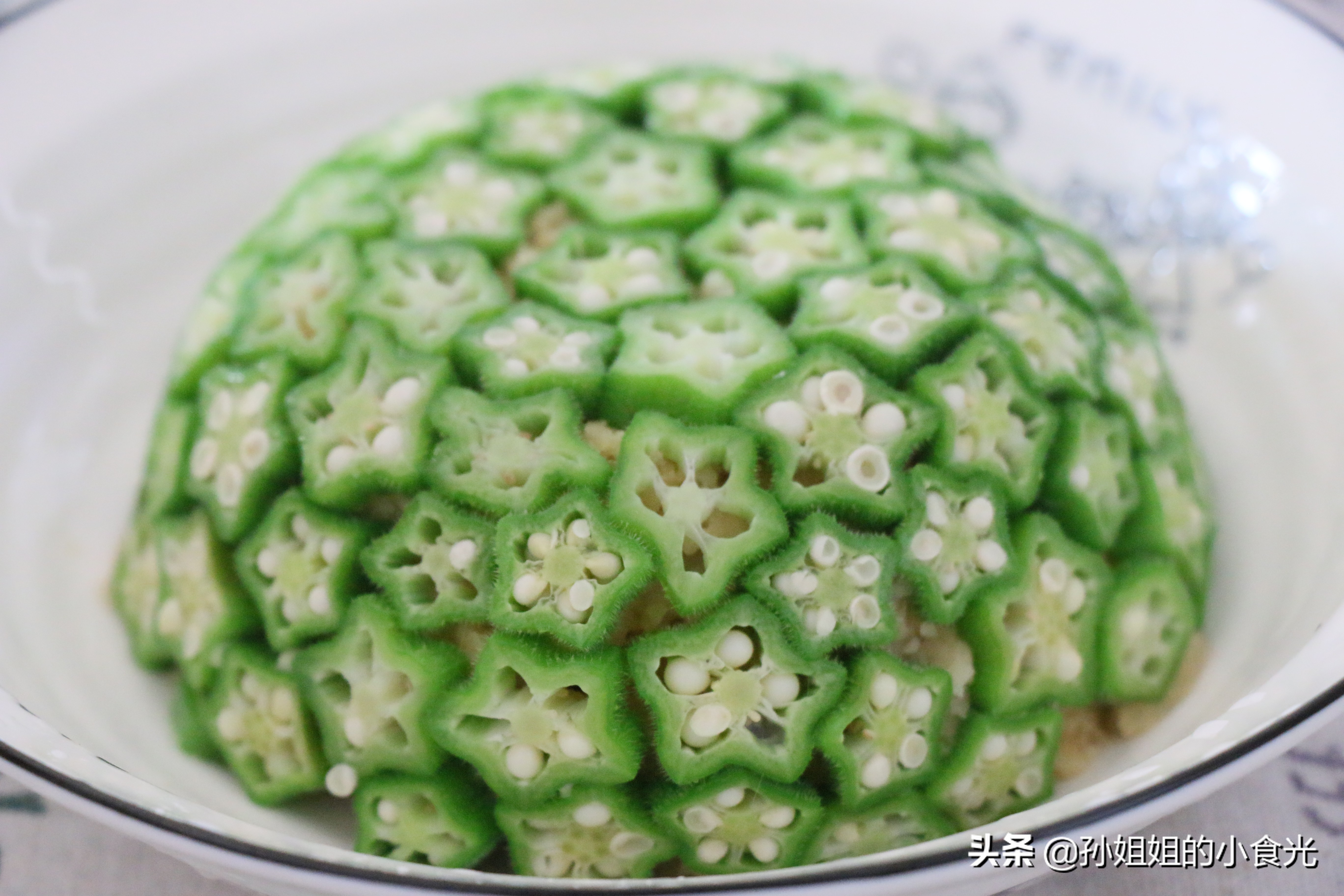 This is definitely the best way for okra to look good. It amazes the entire circle of friends and is said to be a cure