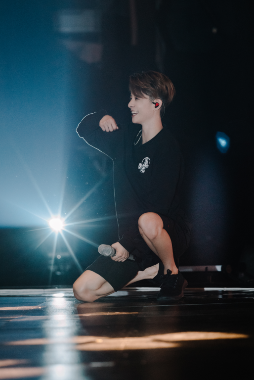 《为歌而赞》龚琳娜再现神曲，Amber献出亚洲首秀新歌《Neon》