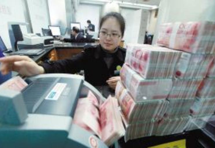 2020年银行存款新规来了！存10万元钱，每年可以