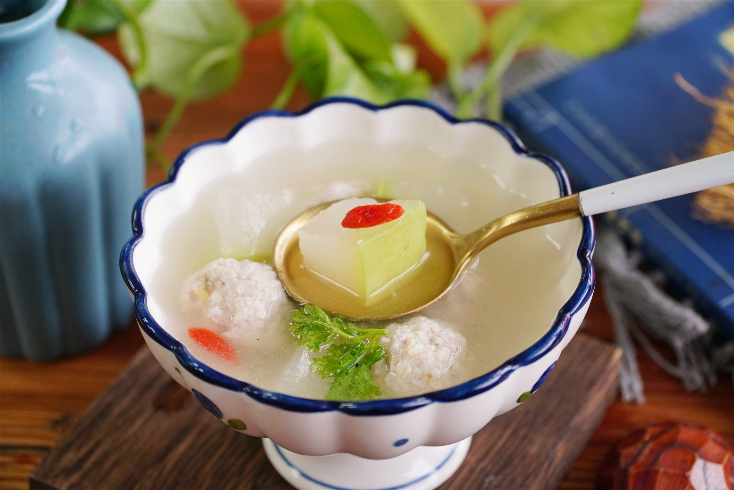 临近立秋，多用冬瓜煮这道汤，养人还降秋燥，鲜香味美值得常喝
