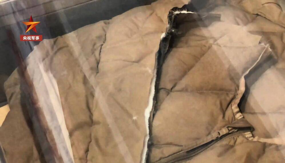 ���գ���ӡ�߾���ͻ�ֳ����»����ع⣬�߷��ٱ��ںӹȼ����б���ɢ