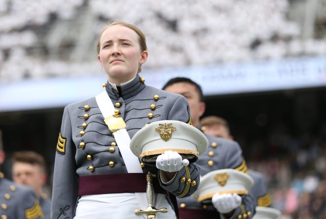 How are the graduates of the West Point Military Academy in the United ...