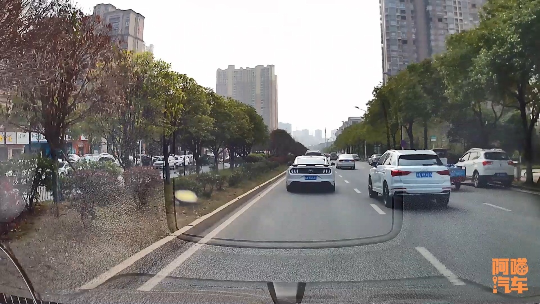 如何自己判斷汽車減震器是否已壞，看這幾個地方就知道，簡單實用
